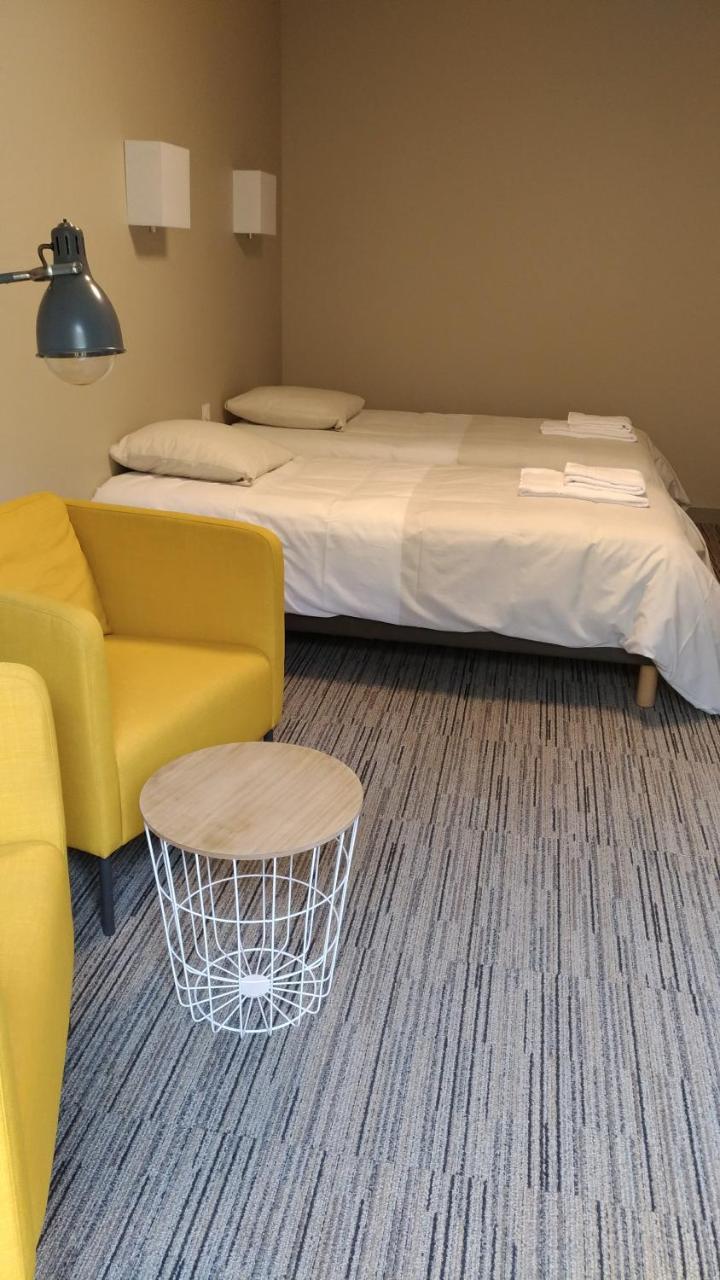 Echologia Hôtel Louverné Extérieur photo